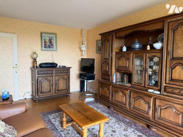 APPARTEMENT TYPE 3 EN DERNIER ETAGE