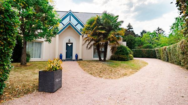 Maison Bouchemaine-Pruniers 5 pièce(s) 165 m2 , Bouchemaine