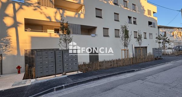 Location Parking 16.5 m² - Cavaillon 84300