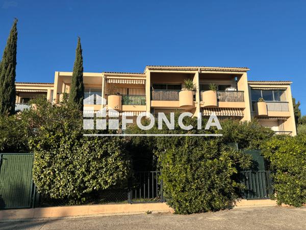 Location Studio meublé 28 m² - Bandol 83150