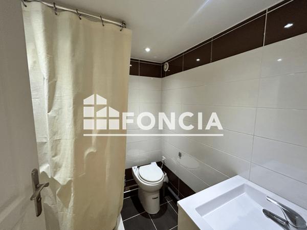 Location Studio meublé 16.99 m² - 2 RUE PRINCE MAURICE Nice 06000