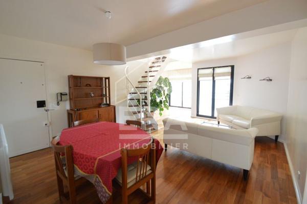 DUPLEX 2P DERNIER ETAGE TERRASSE 