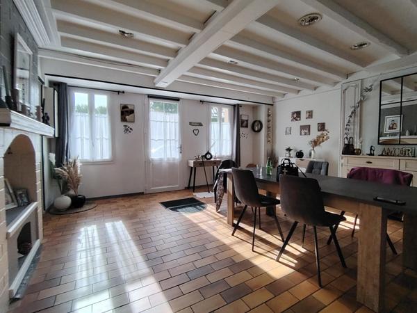 Maison à PERIERS, 50190 - 10 pièces 225m²