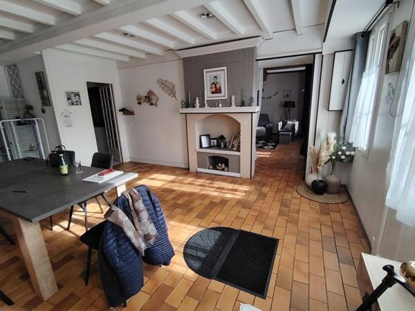 Maison à PERIERS, 50190 - 10 pièces 225m²