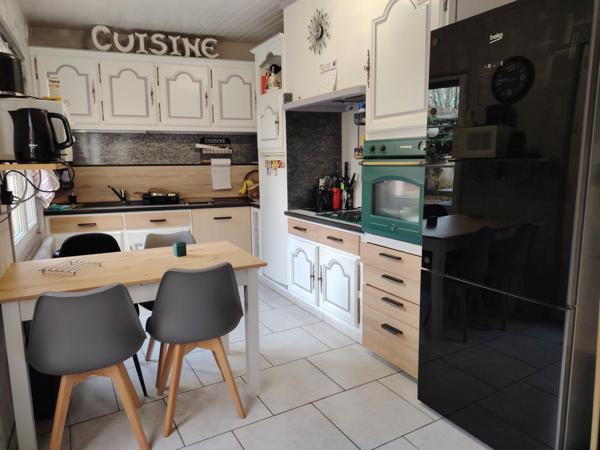 Maison à PERIERS, 50190 - 10 pièces 225m²