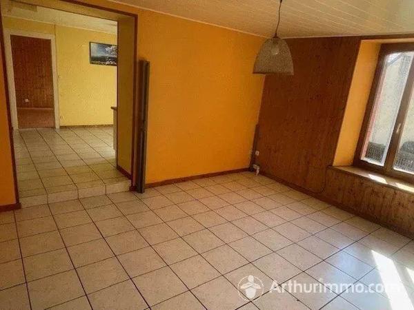 Vente Appartement 3 pièces 72 m2 à Pontarlier