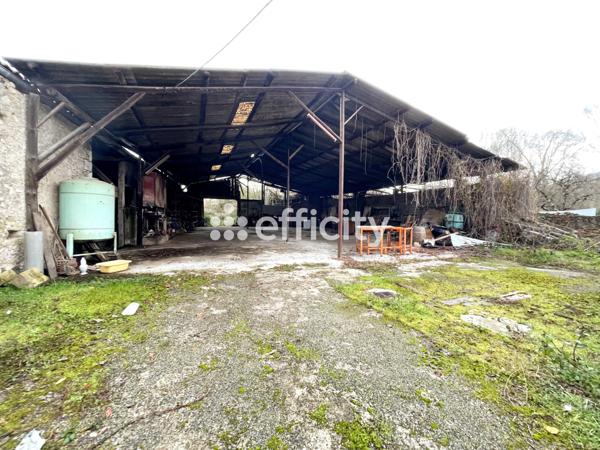 Maison 6 pièces - 300 m²