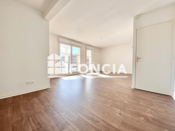 Location Appartement 3 pièces 78.25 m² - 34 RUE MANGIN Metz 57000