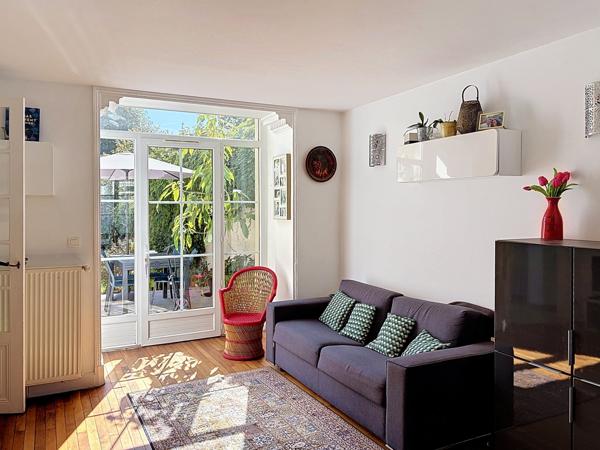 Une maison de famille avec jardin, à quelques minutes de Paris