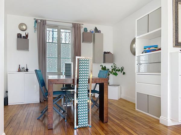 Une maison de famille avec jardin, à quelques minutes de Paris