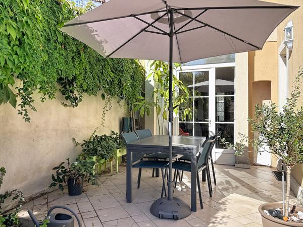 Une maison de famille avec jardin, à quelques minutes de Paris