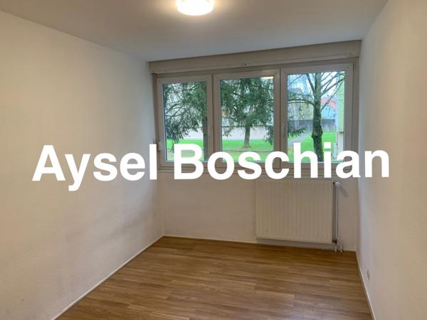 APPARTEMENT LUMINEUX -3 CHAMBRES - 94M2-  LONGWY-HAUT- PROCHE FRONTIERES ET COMMERCES