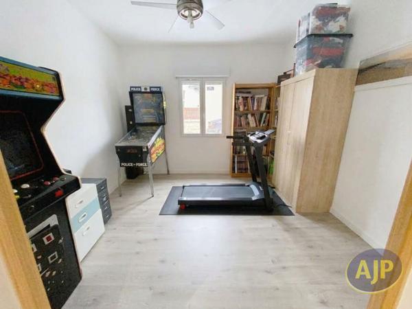 Maison à vendre Bordeaux - 8 pièces, 176m² avec 7 chambre(s) à 667 000€ - AJP Immobilier Le Bouscat