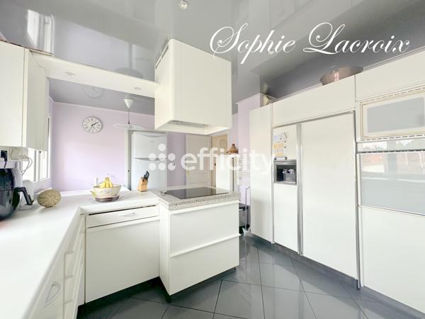 Appartement 3 pièces - 122 m² Exclusivité efficity