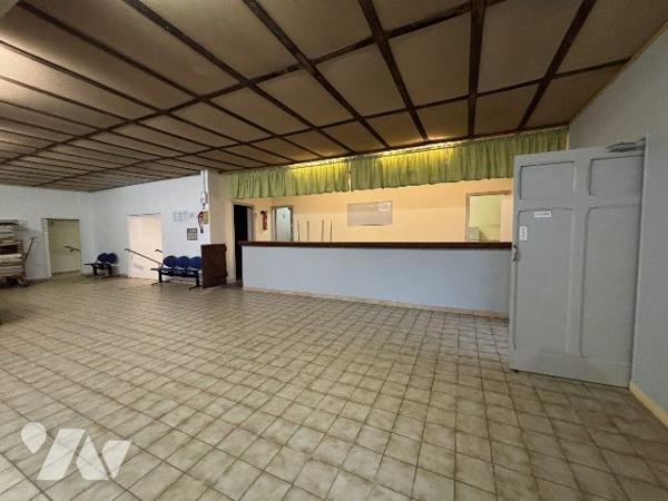 GRANDE SALLE DE RECEPTION - COLOMBY