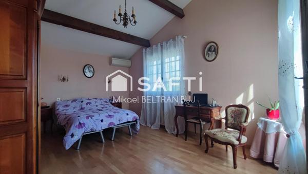 Villa T8 de 250 m² sur parcelle de 840 m²