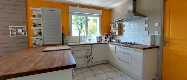 Vente Maison224 m² - 8 Pièces - SAINT PAIR SUR MER (50380)