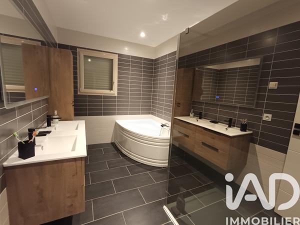 Maison à vendre 5 pièces 112 m² Doué-en-Anjou