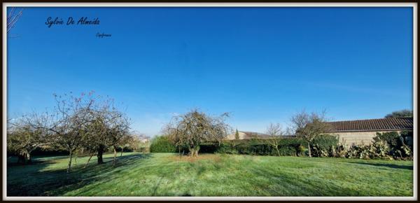 Terrain constructible, 1600 m²,  hors lotissement, Feillens proche Mâcon