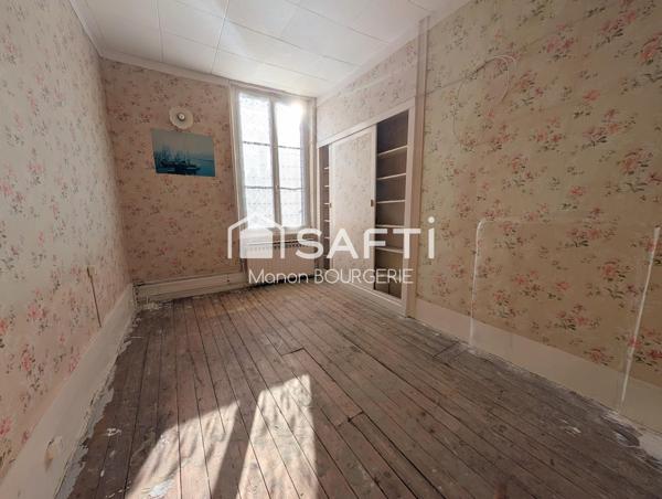 Maison de bourg 62 m² à rénover avec dépendance et jardin