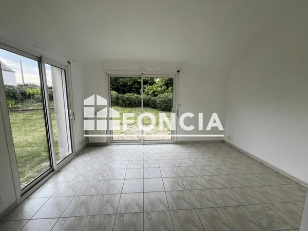 Location Maison 6 pièces 104.96 m² - 1 RUE DE TOULBROC'H Plougoumelen 56400