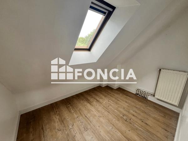 Location Maison 6 pièces 104.96 m² - 1 RUE DE TOULBROC'H Plougoumelen 56400