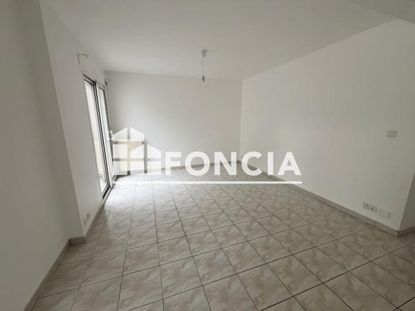 Location Maison 6 pièces 104.96 m² - 1 RUE DE TOULBROC'H Plougoumelen 56400