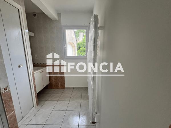 Location Maison 6 pièces 104.96 m² - 1 RUE DE TOULBROC'H Plougoumelen 56400
