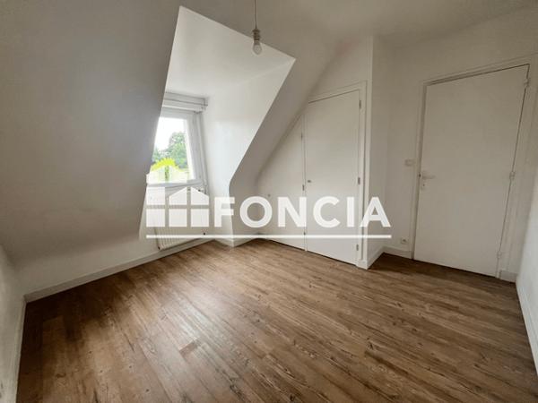 Location Maison 6 pièces 104.96 m² - 1 RUE DE TOULBROC'H Plougoumelen 56400