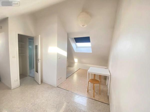 Location - Appartement Reims 51100 1 pièce 37 m 2