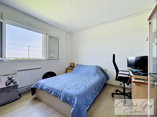 Grande maison familiale à vendre DPE B – 242 m², 8 chambres, terrain de 3 589 m² à 30 min du Mans (72)