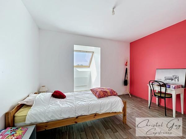 Grande maison familiale à vendre DPE B – 242 m², 8 chambres, terrain de 3 589 m² à 30 min du Mans (72)