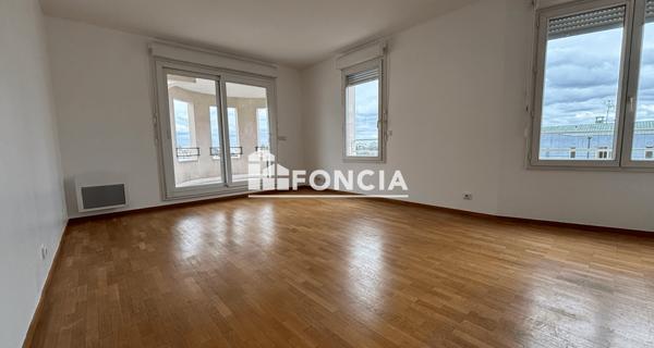 Location Appartement 2 pièces 54.25 m² - Saint-germain-en-laye 78100