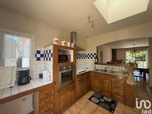 Maison à vendre 4 pièces 136 m² Saint-Pierre-d'Eyraud