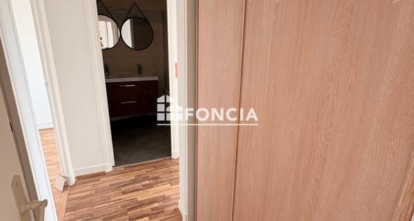 Location Appartement 4 pièces 76.82 m² - Evry 91000