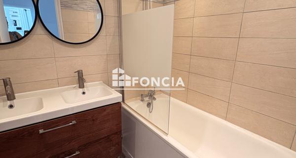 Location Appartement 4 pièces 76.82 m² - Evry 91000