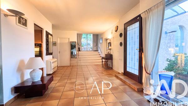 Maison à vendre 6 pièces 215 m² Toulon
