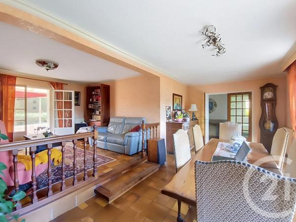 Maison à vendre  6 pièces - 131 m 2   CHATELAUDREN  - 22