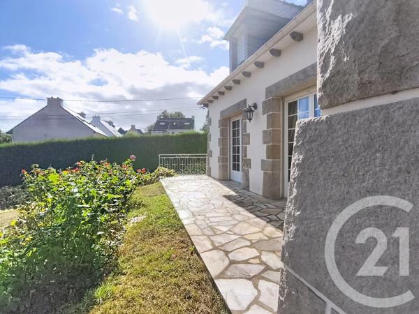 Maison à vendre  6 pièces - 131 m 2   CHATELAUDREN  - 22