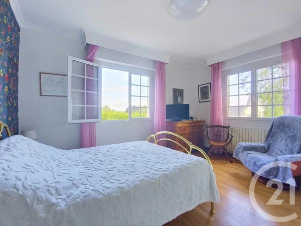 Maison à vendre  6 pièces - 131 m 2   CHATELAUDREN  - 22