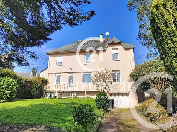 Maison à vendre  6 pièces - 131 m 2   CHATELAUDREN  - 22