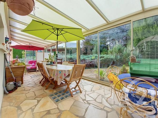 Maison à vendre  6 pièces - 131 m 2   CHATELAUDREN  - 22