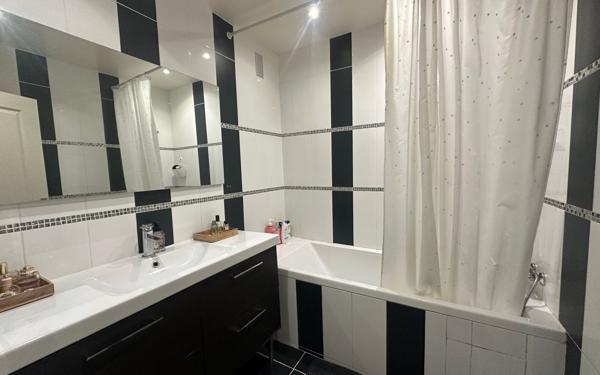 Appartement à vendre    3 pièces • 67,78 m2 Ris-Orangis