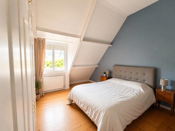ELEGANTE MAISON NEO-BRETONNE RENOVEE VIE DE PLAIN-PIED A BRECH | 126 m² | 4 chambres | Terrain clos de 600 m² | DPE performant  BRECH (56)