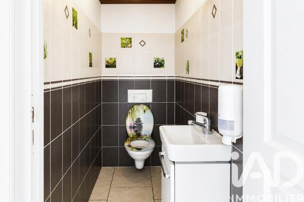Immeuble à vendre 340 m² Porte-des-Bonnevaux