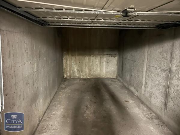 Parking à vendre 13.5m²