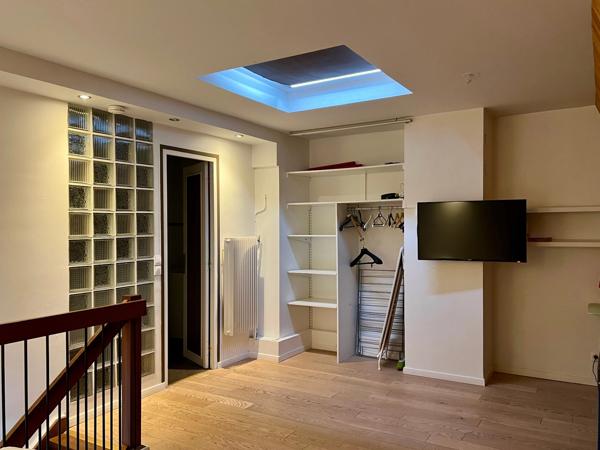 DEAUVILLE – Adresse d’exception à deux pas de la plage et du centre -Duplex lumineux avec balcon