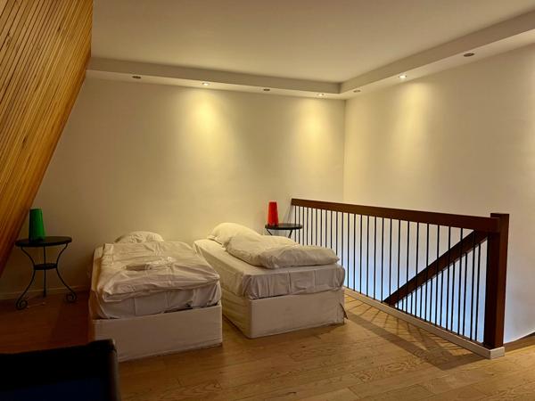 DEAUVILLE – Adresse d’exception à deux pas de la plage et du centre -Duplex lumineux avec balcon