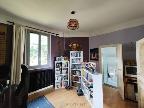 Maison de 112 m² avec dépendances, à 2 pasdu centre ville de Lisieux