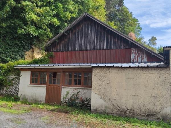 Maison de 112 m² avec dépendances, à 2 pasdu centre ville de Lisieux
